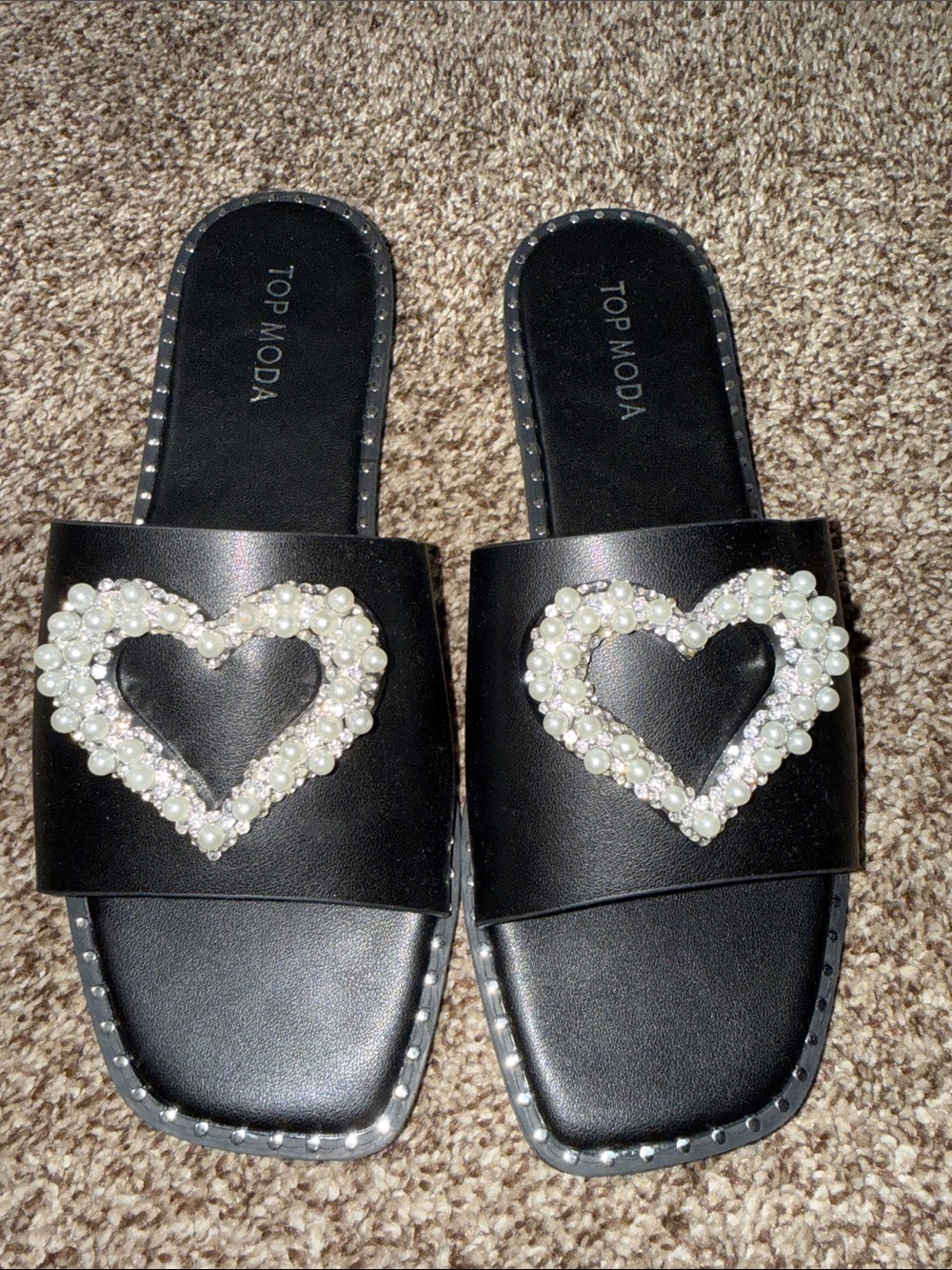 TOP Moda Black Slide Sandals with Pearl Heart Accent